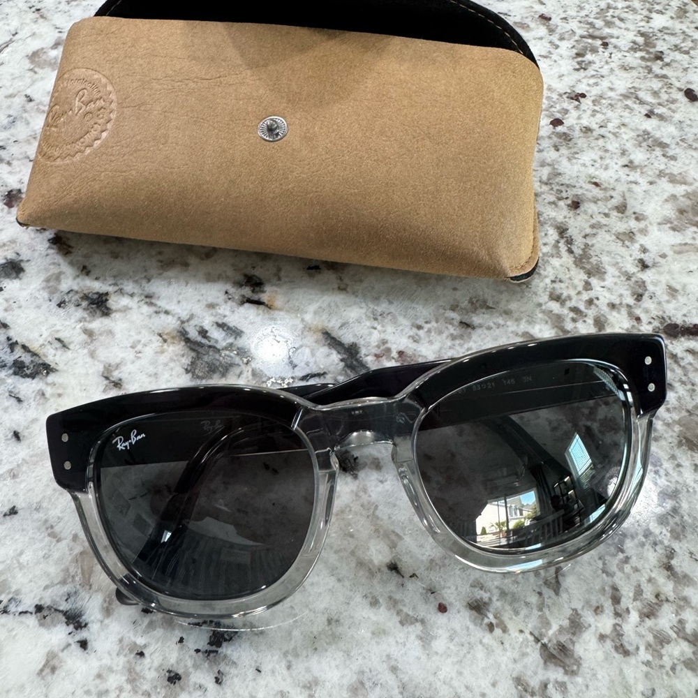 Ray-Ban Black and Transparent Sunglasses